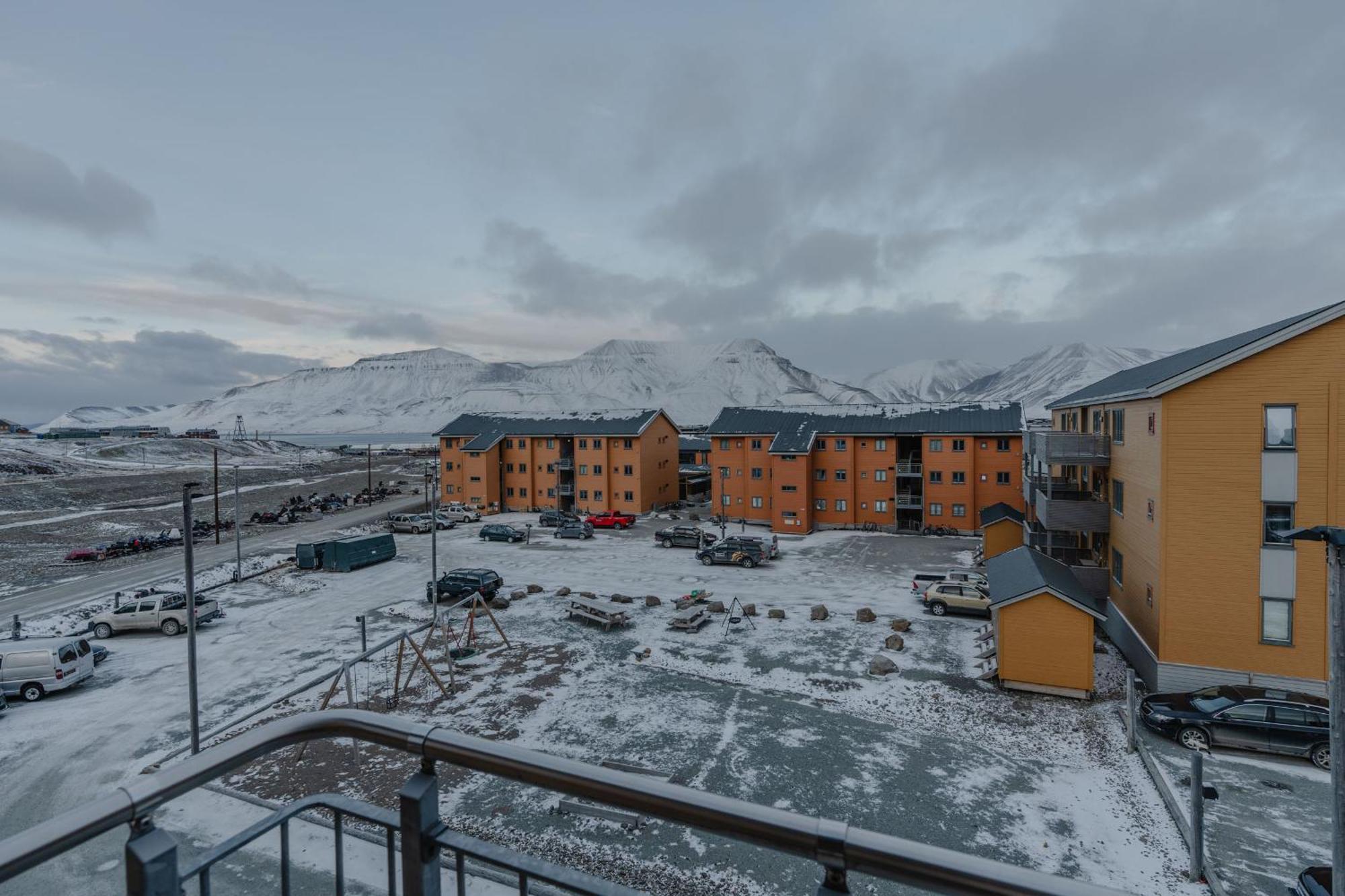 Longyearbyen Apartment Exterior foto
